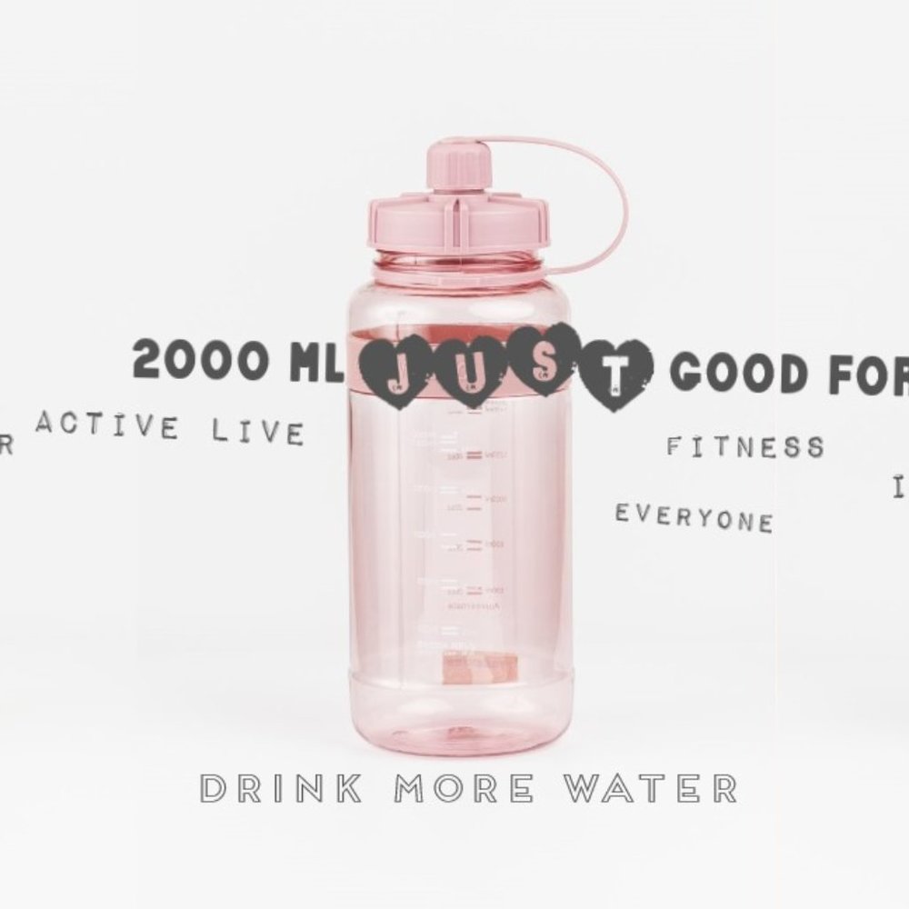 💦 2000ML / Half Gallon Large Water Bottle with Straw & Strap – Stay Hydrated